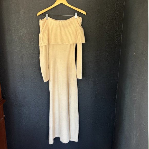 Moon River - Off The Shoulder Knit Dress (Size S) - Picture 10 of 12